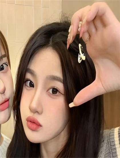 快播成人站_老师黑色双开真丝旗袍恩施视频_日韩美乳诱惑专区